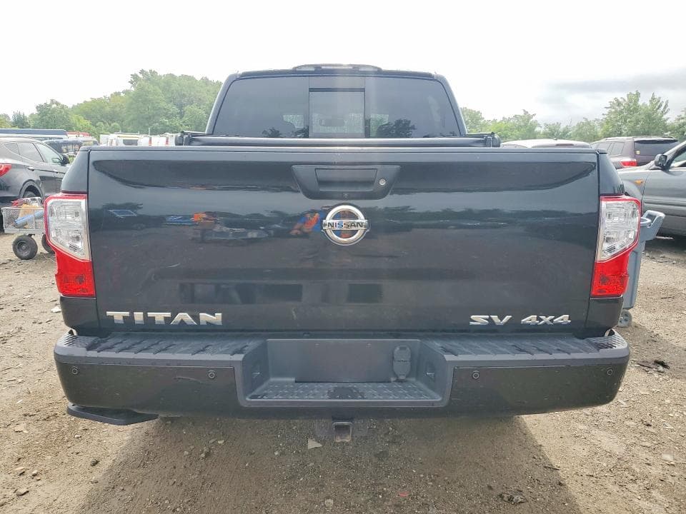 2018 NISSAN TITAN SV 6
