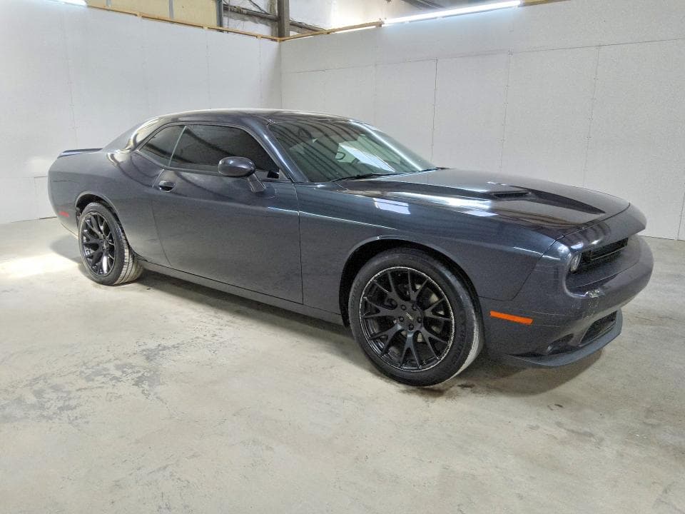 2019 DODGE CHALLENGER SXT 4
