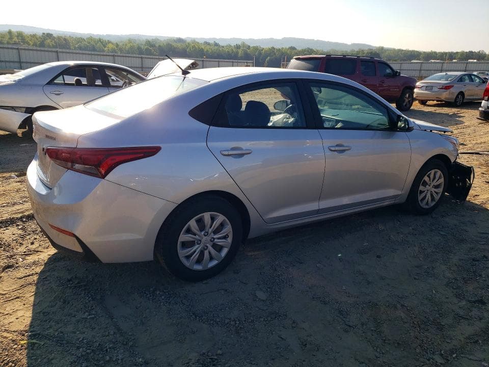 2021 HYUNDAI ACCENT SE 3