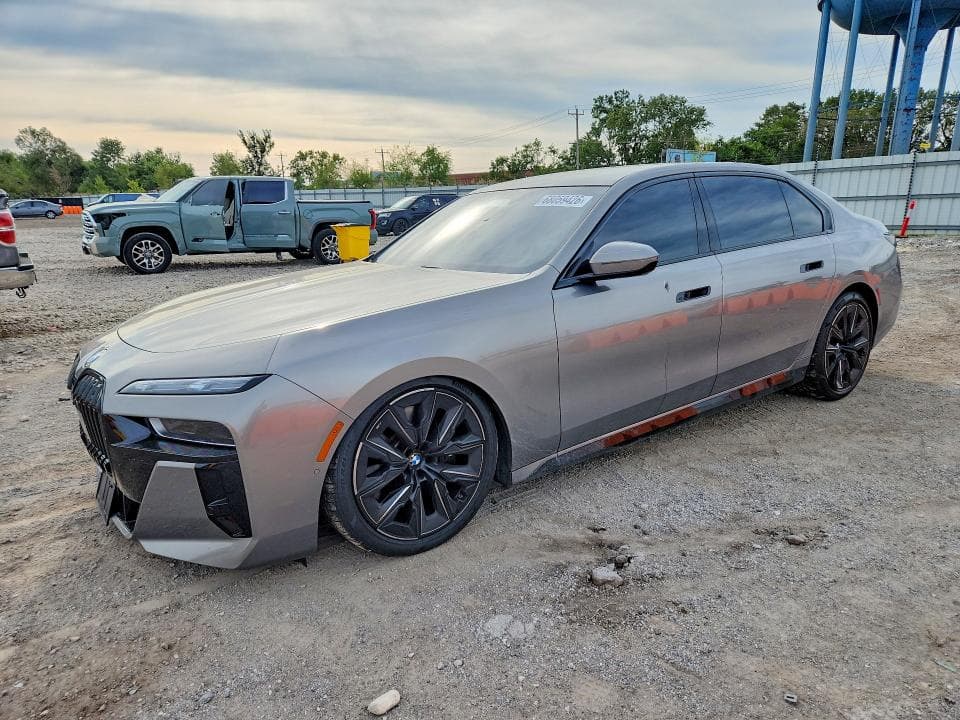 2023 BMW 760 XI - 1