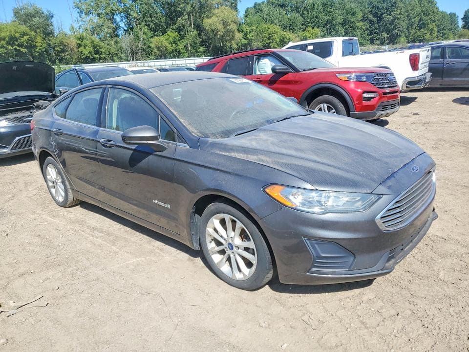 2019 FORD FUSION SE 4