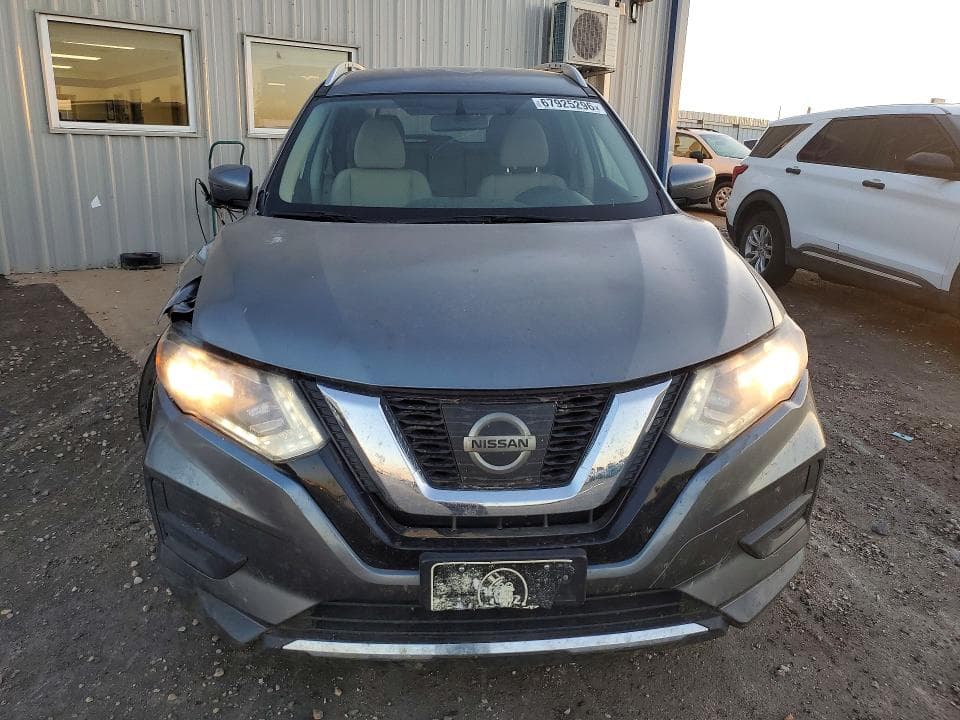 2017 NISSAN ROGUE SV 5