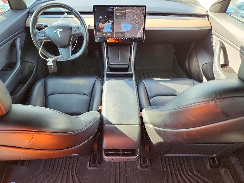 2018 TESLA MODEL 3 8