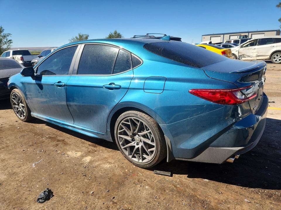 2026 TOYOTA CAMRY SE 2