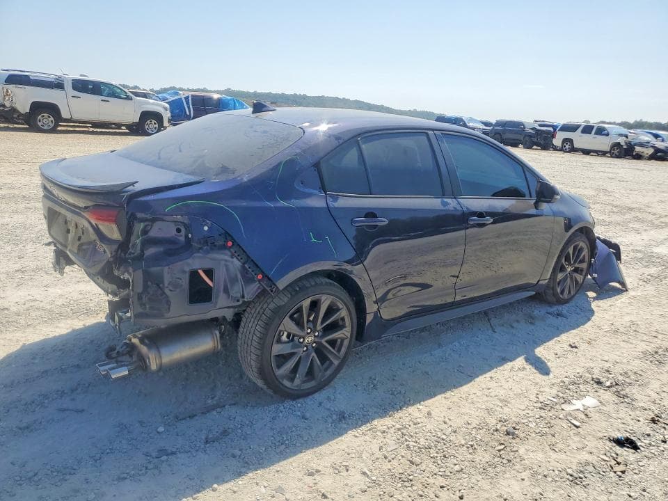 2026 TOYOTA COROLLA XSE 3