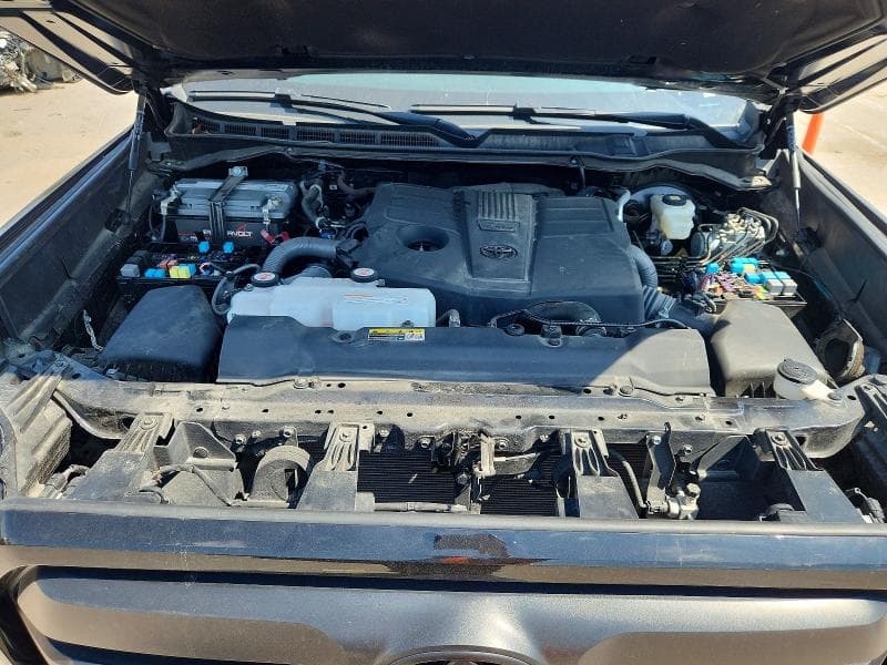 2024 TOYOTA TUNDRA SR5 11