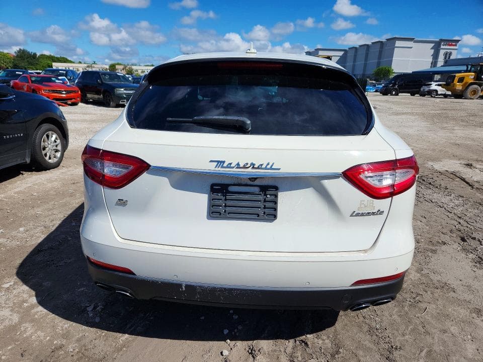 2018 MASERATI LEVANTE 6