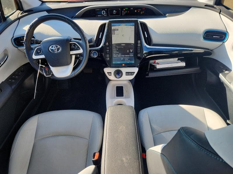 2017 TOYOTA PRIUS PRIME ADVANCED 8