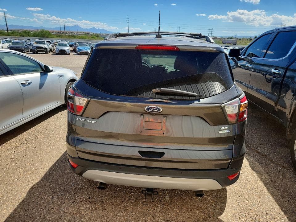 2017 FORD ESCAPE SE 6