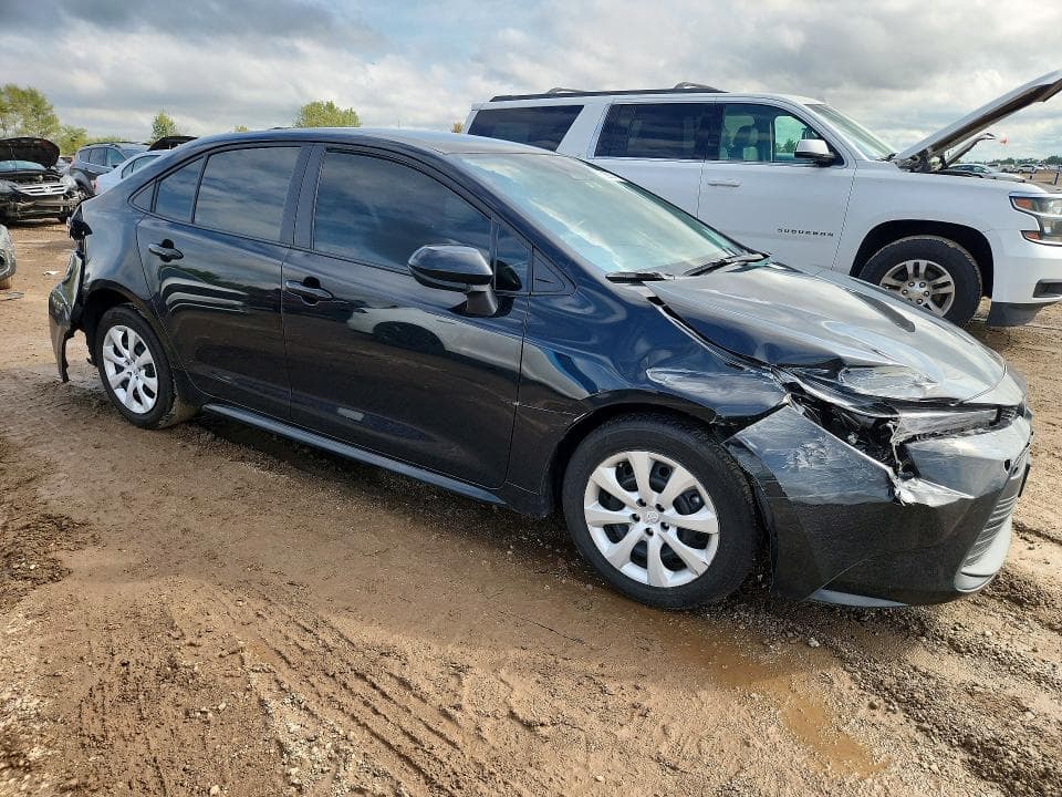 2025 TOYOTA COROLLA LE 4