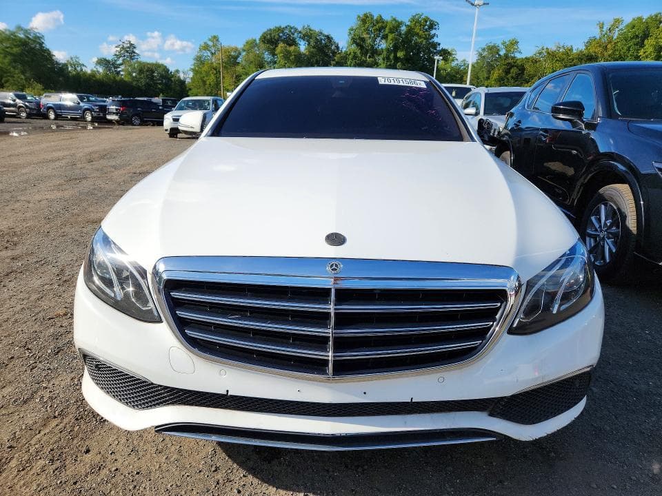 2018 MERCEDES-BENZ E 300 4MATIC 5