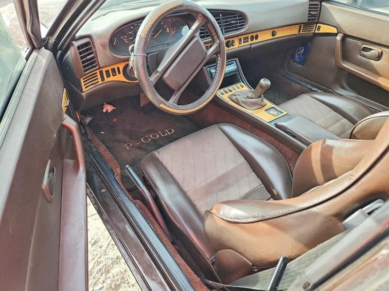 1985 PORSCHE 944 8