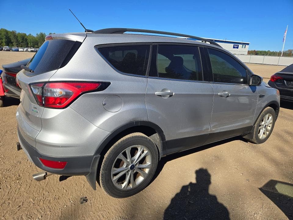 2018 FORD ESCAPE SE 3