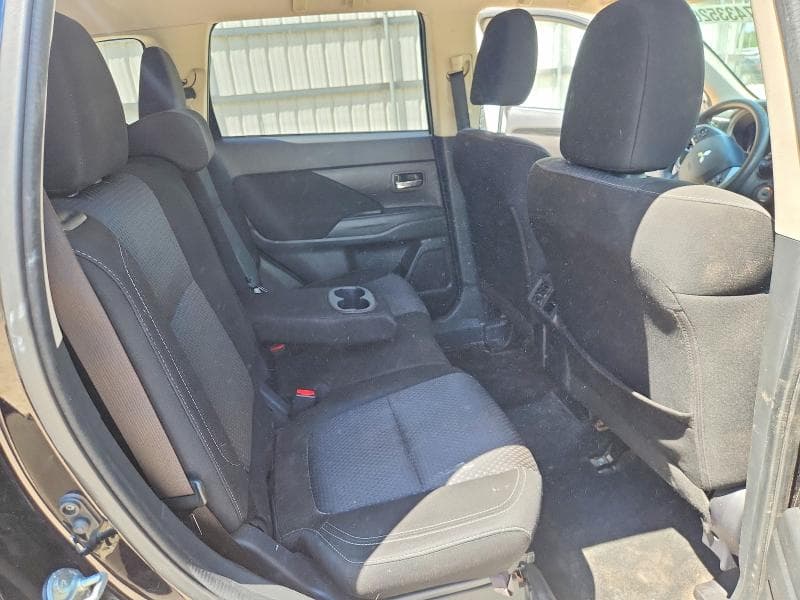 2019 MITSUBISHI OUTLANDER ES 11