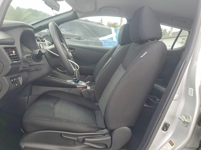2023 NISSAN LEAF S 7