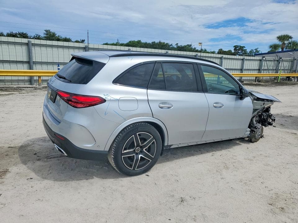 2024 MERCEDES-BENZ GLC 300 3