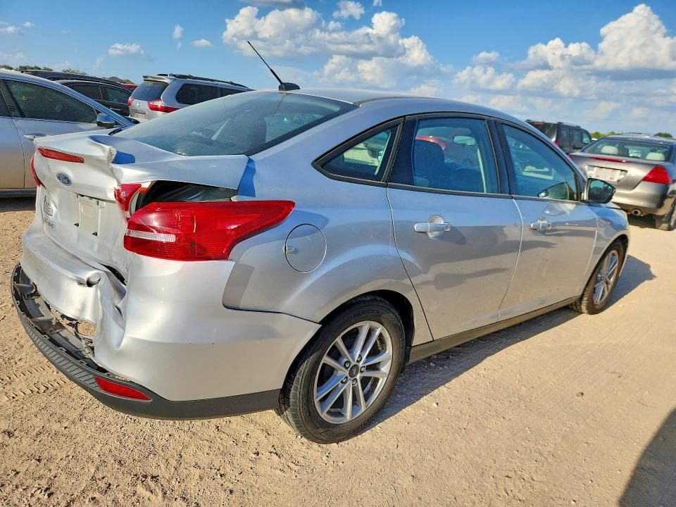 2018 FORD FOCUS SE 3