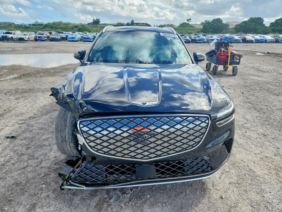 2023 GENESIS ELECTRIFIED GV70 BASE 5