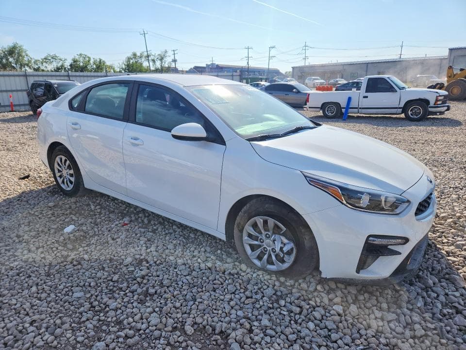 2021 KIA FORTE FE 4