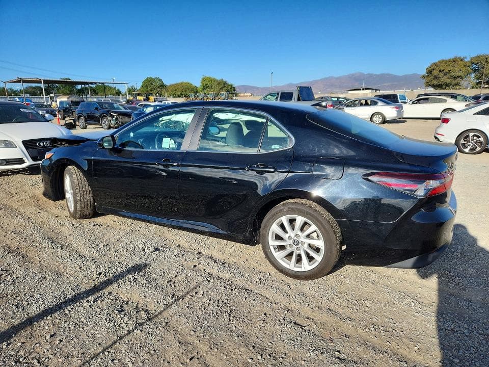 2023 TOYOTA CAMRY LE 2