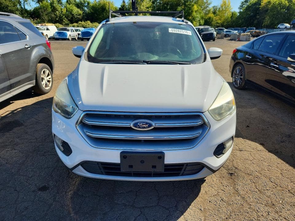 2017 FORD ESCAPE SE 5