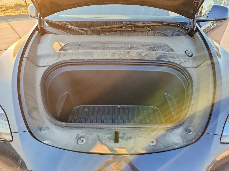 2024 TESLA MODEL Y 11