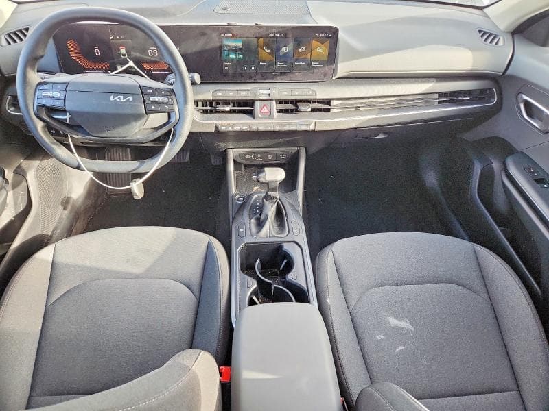2025 KIA K4 LX 8