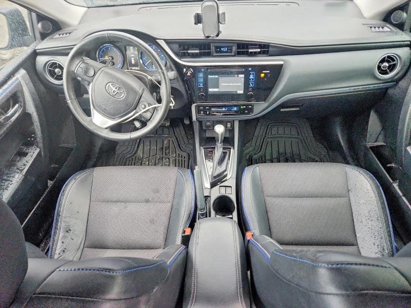 2017 TOYOTA COROLLA SE 8