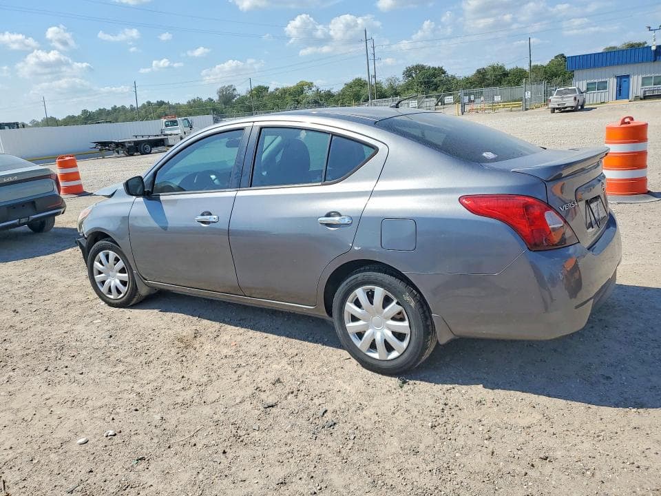 2017 NISSAN VERSA 1.6 SV 2