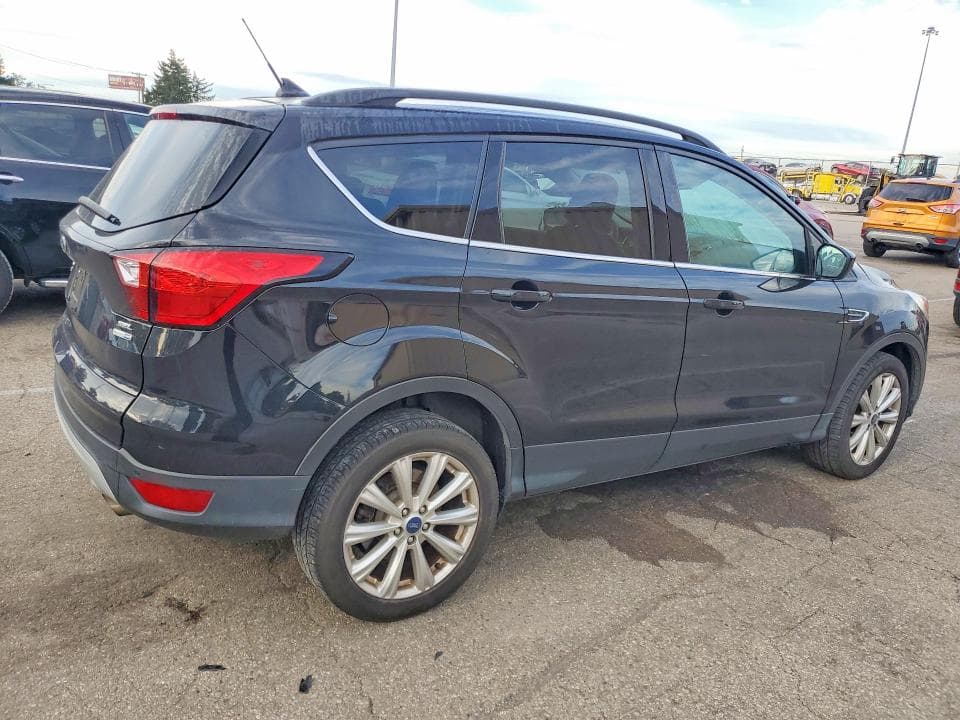 2019 FORD ESCAPE SEL 3