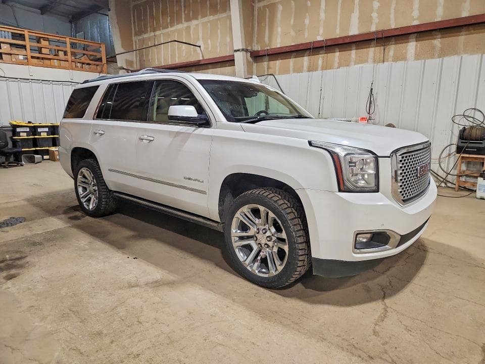 2017 GMC YUKON DENALI 4