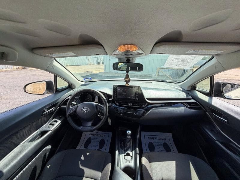 2021 TOYOTA C-HR LE 9