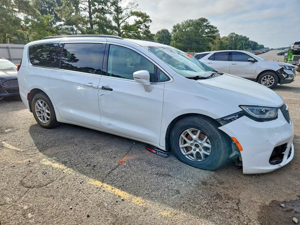 2022 CHRYSLER PACIFICA TOURING L 4