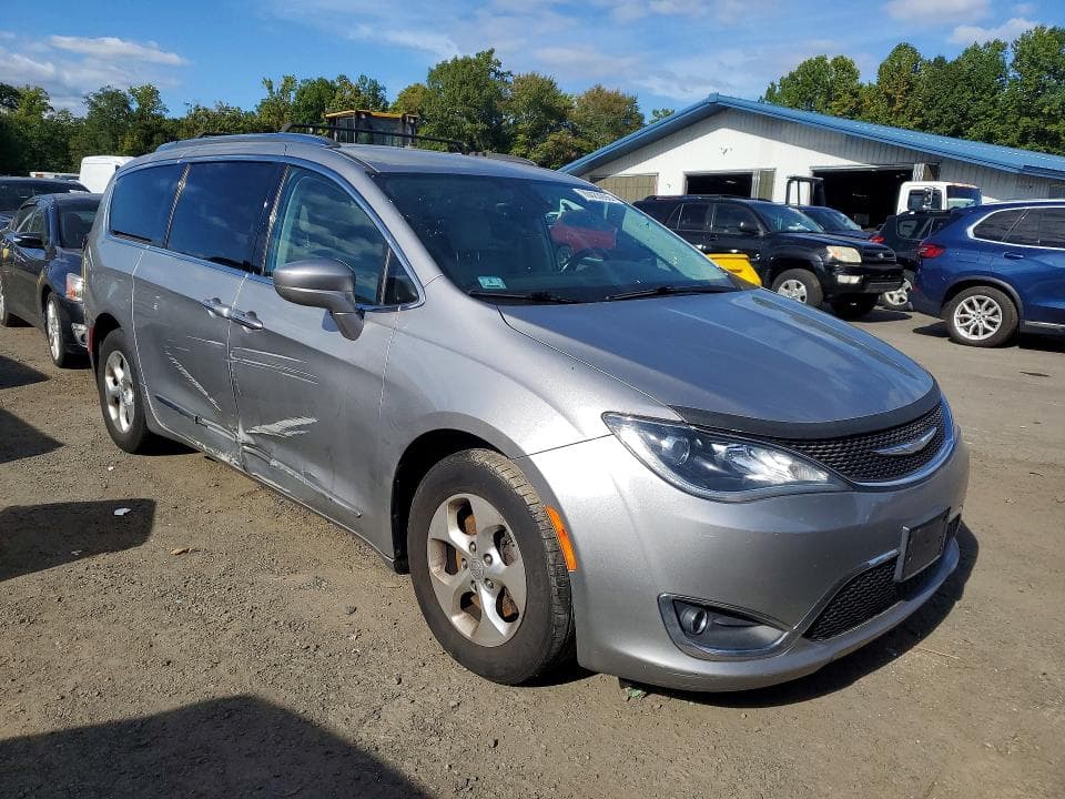 2017 CHRYSLER PACIFICA TOURING L PLUS 4