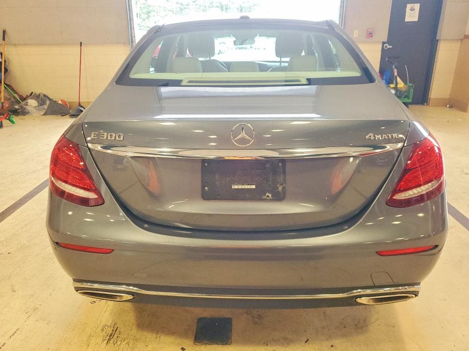2017 MERCEDES-BENZ E 300 4MATIC 6