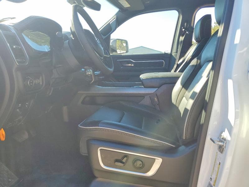 2026 RAM 1500 LARAMIE 7