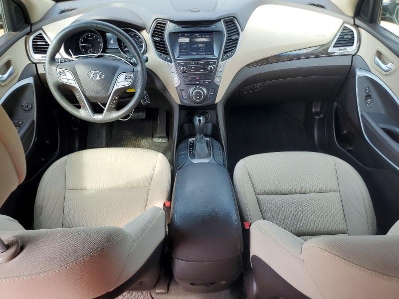 2017 HYUNDAI SANTA FE SE 8
