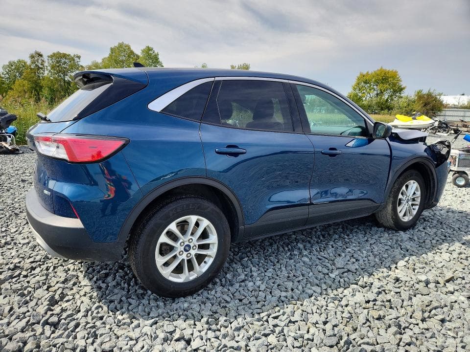 2020 FORD ESCAPE SE 3