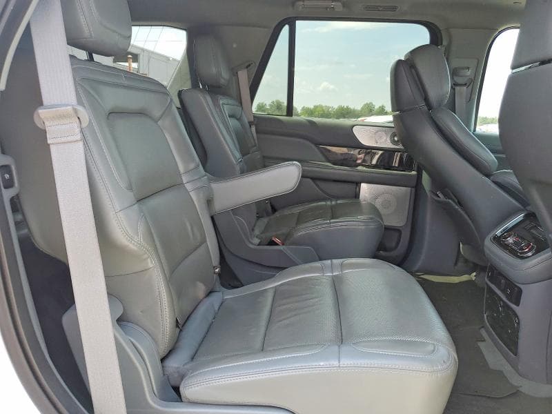 2020 LINCOLN NAVIGATOR RESERVE 11