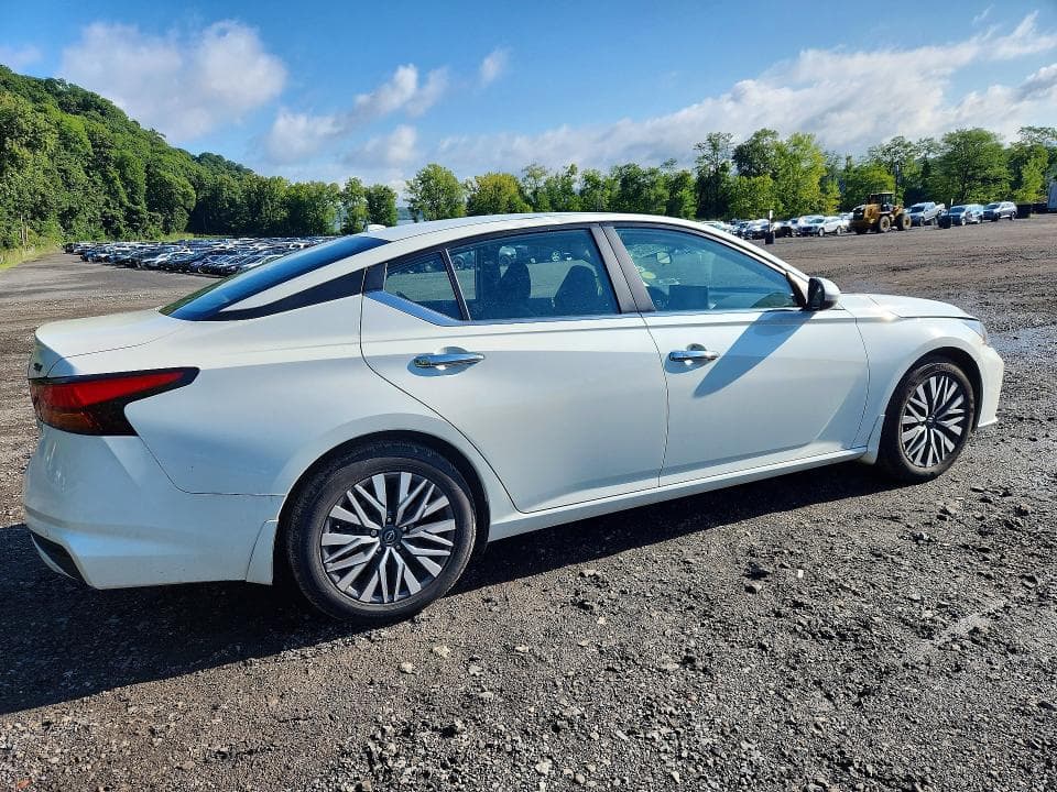 2024 NISSAN ALTIMA SV 3
