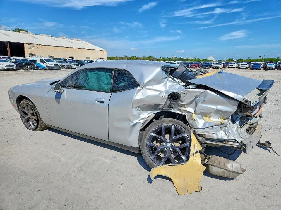 2020 DODGE CHALLENGER SXT 2