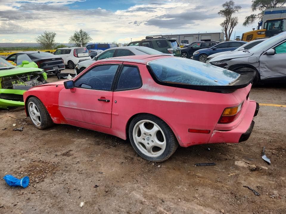 1985 PORSCHE 944 2