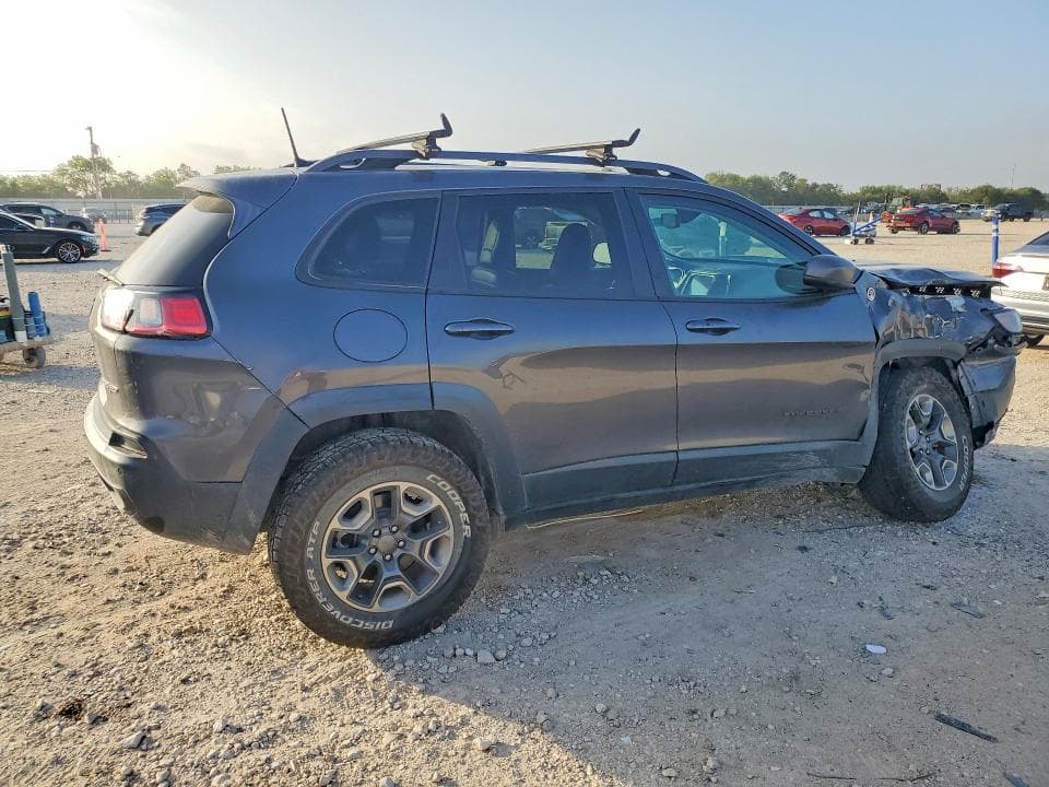 2019 JEEP CHEROKEE TRAILHAWK 3