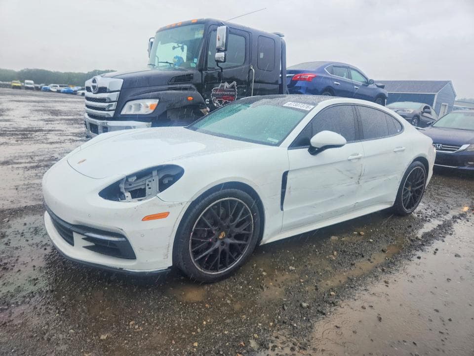 2018 PORSCHE PANAMERA 4 - 1