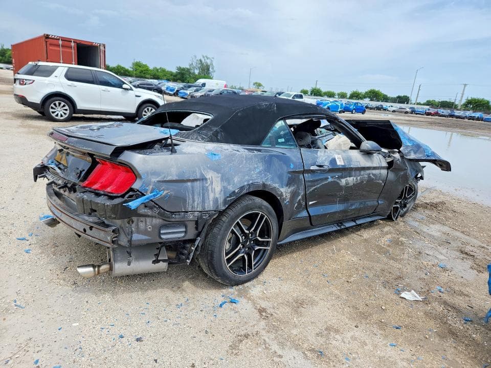 2020 FORD MUSTANG 3