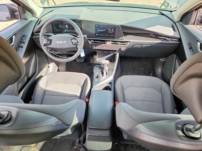 2024 KIA NIRO LX 8