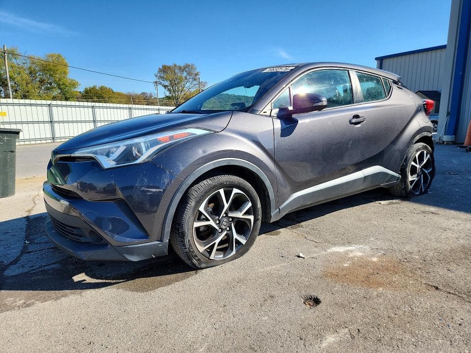 2019 TOYOTA C-HR XLE