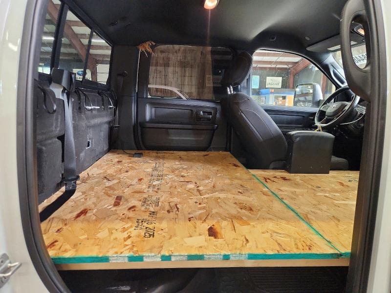 2024 RAM 3500 TRADESMAN 10