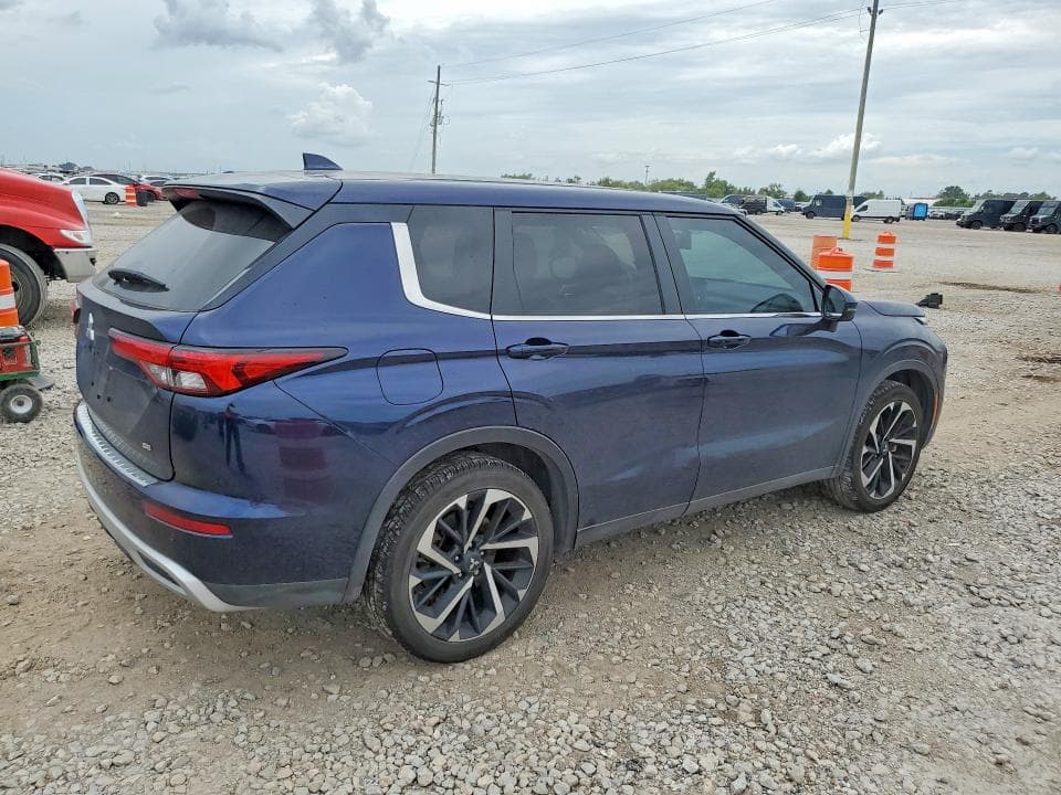 2024 MITSUBISHI OUTLANDER SE 3