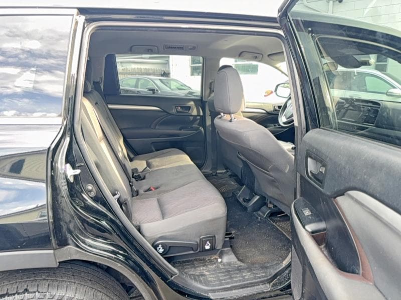 2018 TOYOTA HIGHLANDER LE 6